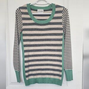 Olive and Oak Sweater Size Small